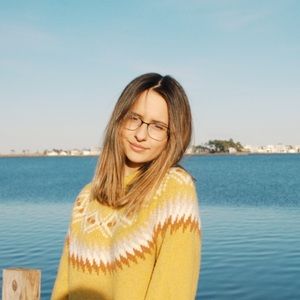 Meet your Posher, Stella